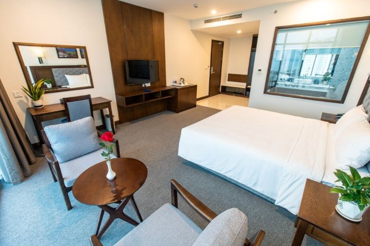 Khách Sạn Peace Hạ Long